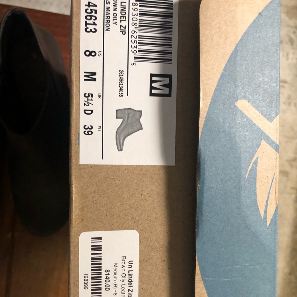 Clarks Booties - Picture 3 of 3